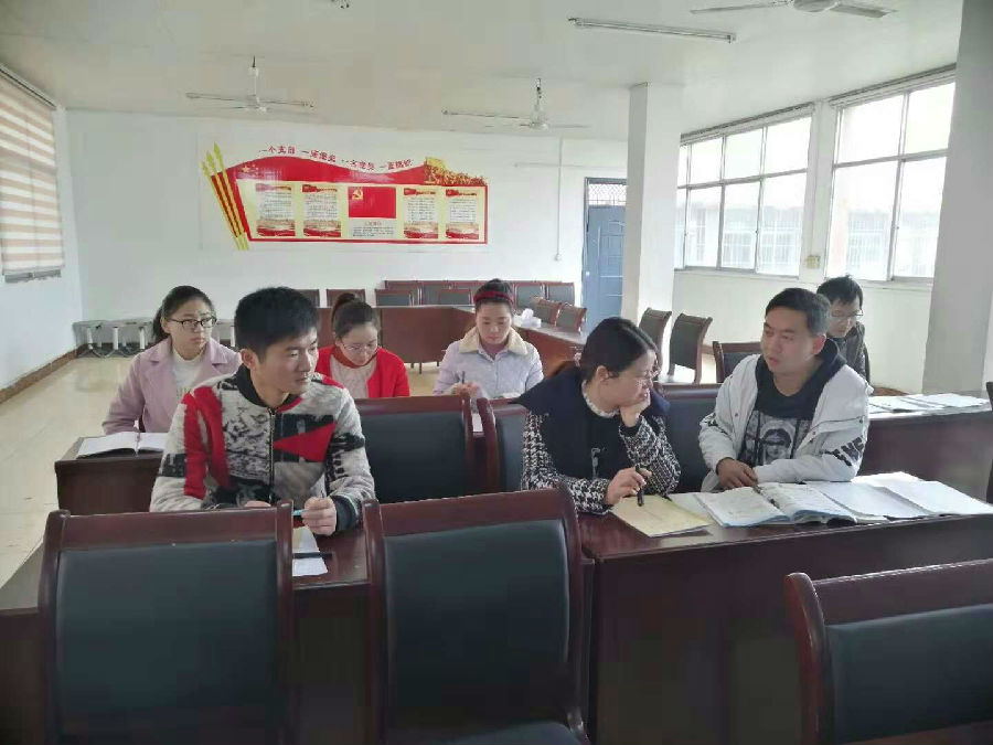 16年潜江市小学数学王场小学工作坊 小组简报 十,十一月工作坊活动