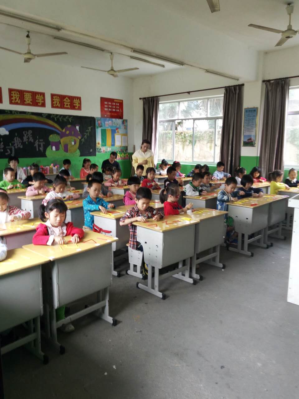璜山镇中心学校小学数学工作坊第一期简报